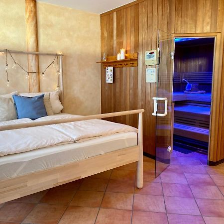 Private Spa Mit Sauna Und Whirlpool Schrozberg Ngoại thất bức ảnh