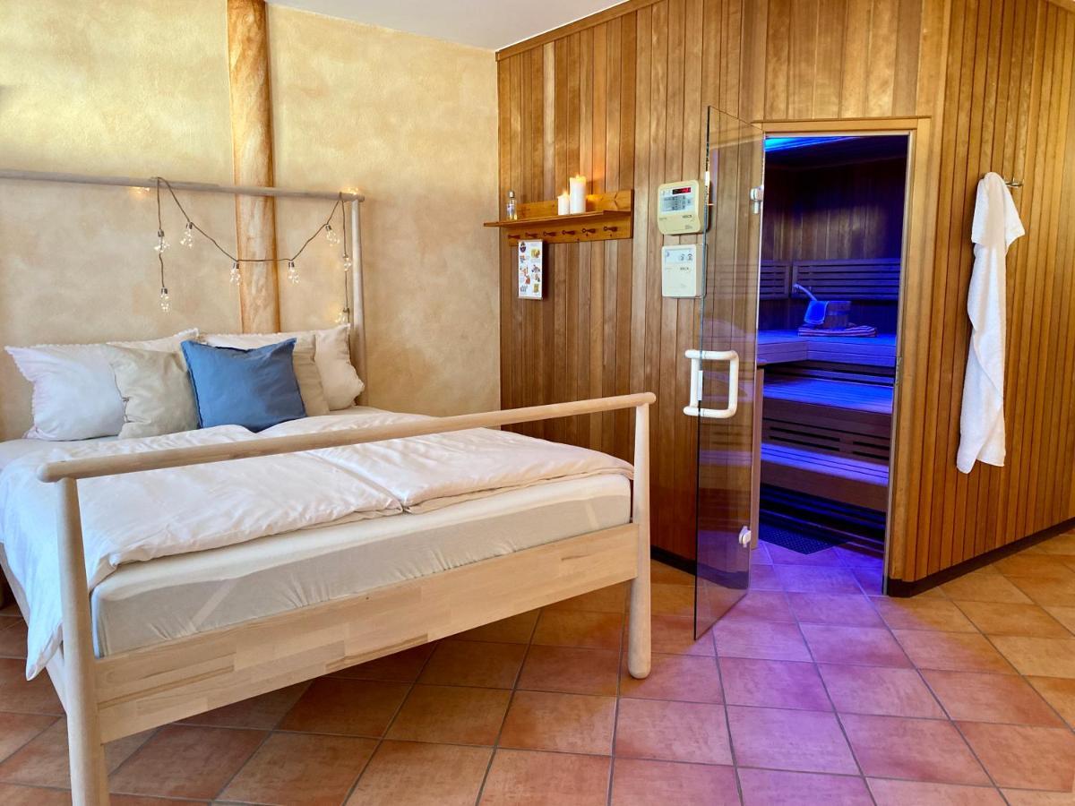 Private Spa Mit Sauna Und Whirlpool Schrozberg Ngoại thất bức ảnh
